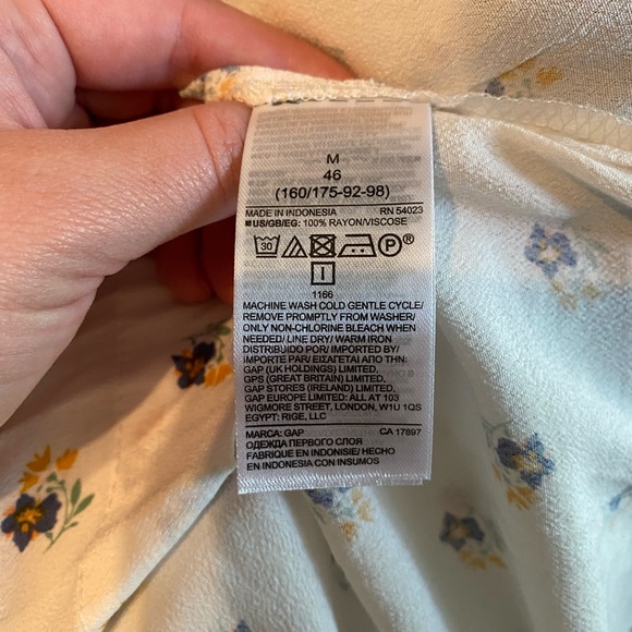 Gap Floral Blouse - Picture 2 of 4